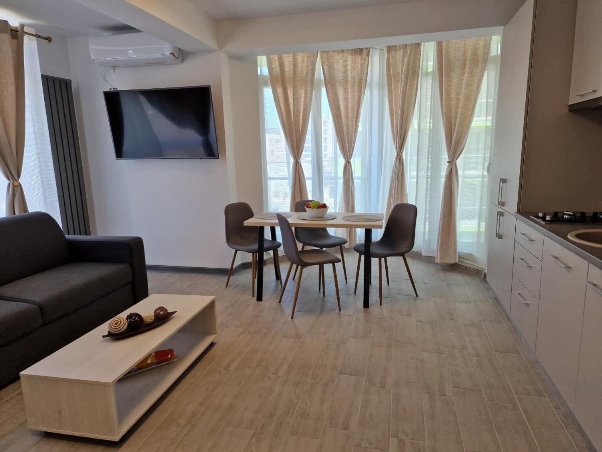 Cristalex Aparthotel & Spa Mamaia Nord Năvodari Eksteriør billede